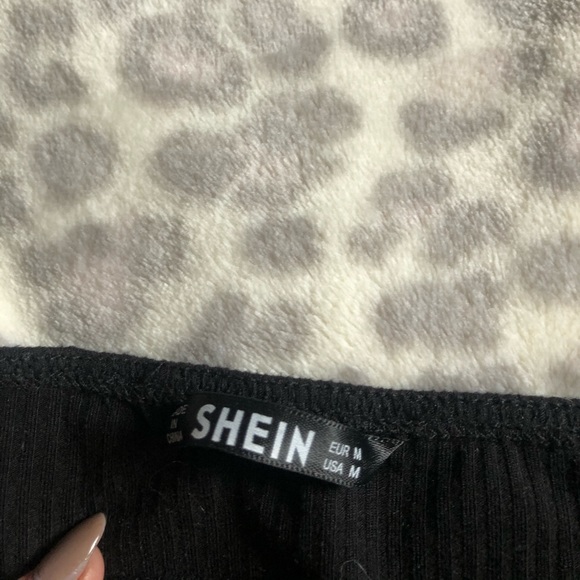 SHEIN off the shoulder top M - Picture 9 of 9